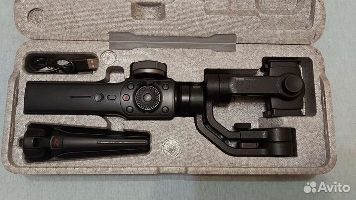 Стабилизатор zhiyun smooth 4