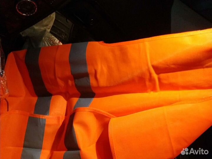 Сигнальный жилет водителя
