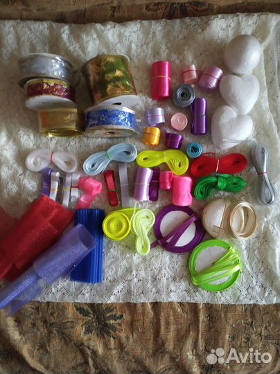 Атласные ленты, полубусины, кружева и другое