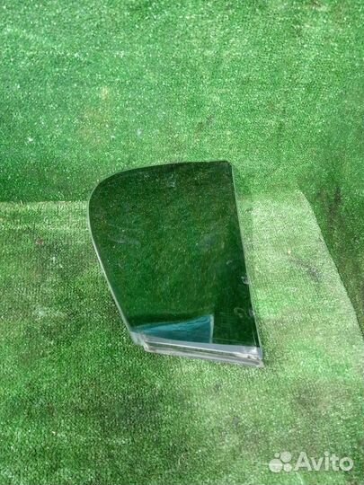 Стекло двери задней левой (форточка) Opel Astra