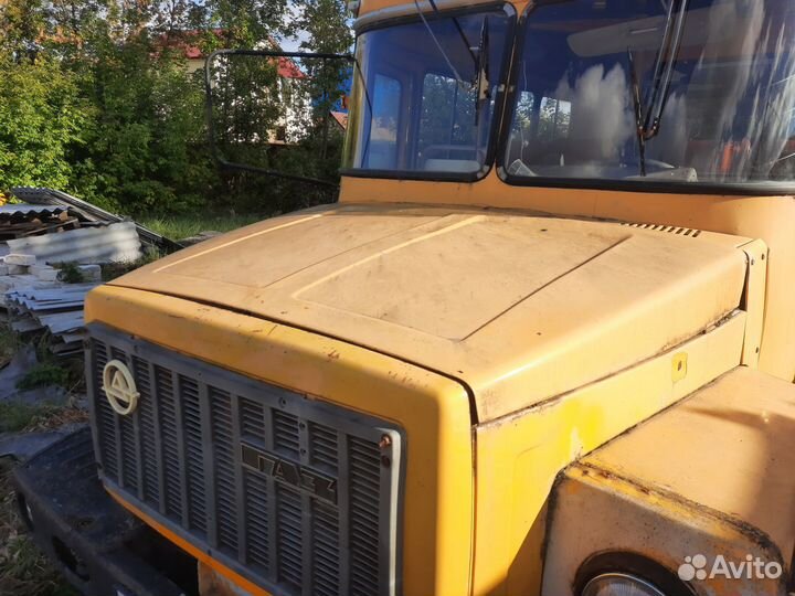 Капот облицовка на газ 53