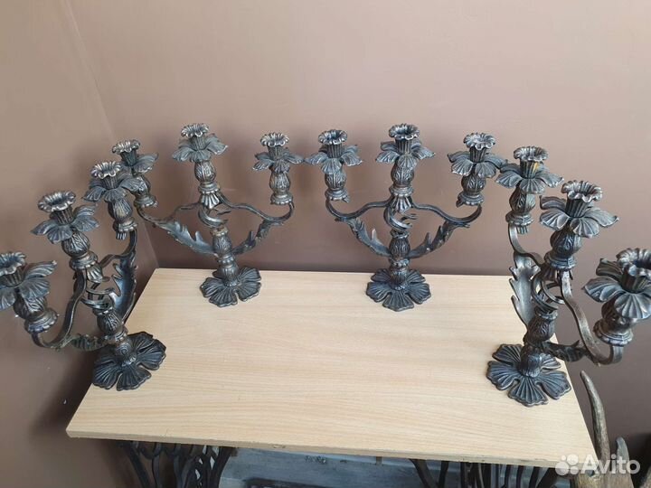 Настольный подсвечник чугун