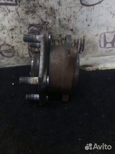 Ступица задняя правая Suzuki Grand Vitara J20A