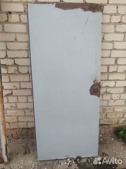 Дверь входная металлическая бу