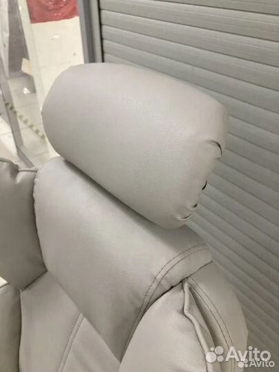 Офисное кресло (геймерское). Кресло для директора