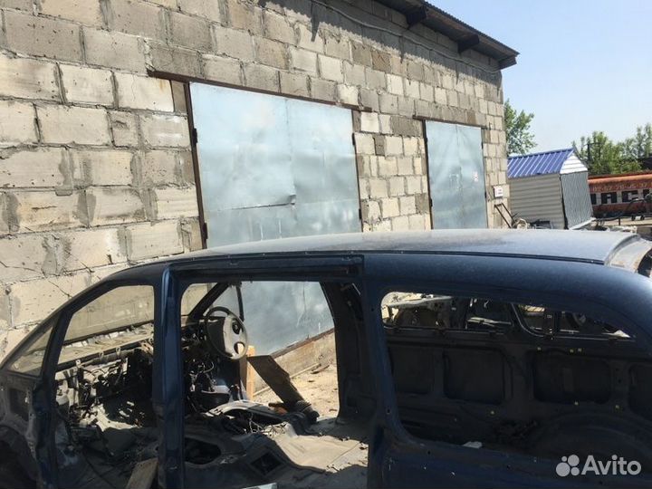 Крыша Toyota Estima Emina CXR20G 3CT 1993