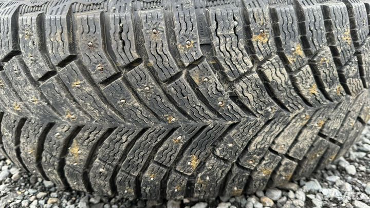 Michelin X-Ice North 4 SUV 225/60 R17 101