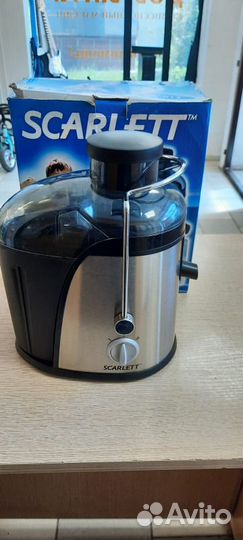 Соковыжималка Scarlett SC-012