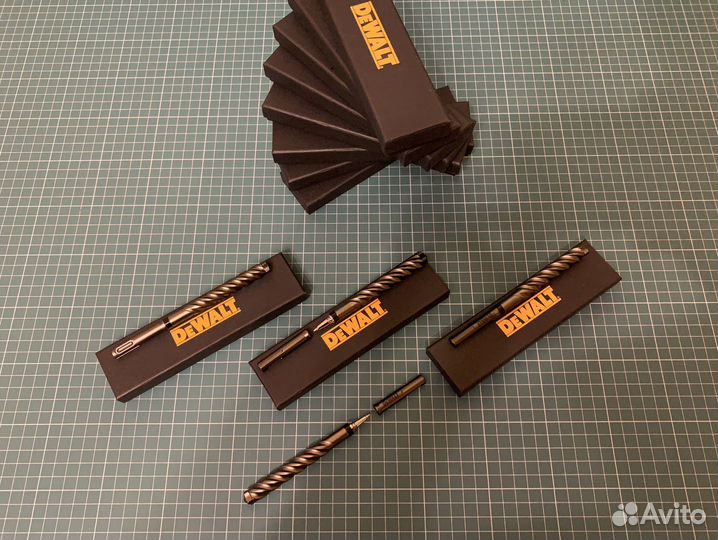 Шариковая Ручка Dewalt (в виде бура)