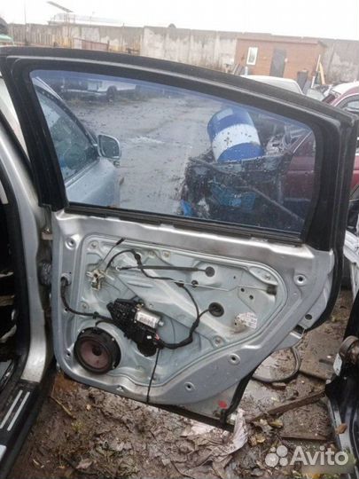 Дверь задняя правая Volkswagen Passat B5 2001
