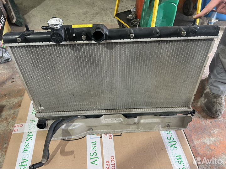 Радиатор охлаждения субару импреза