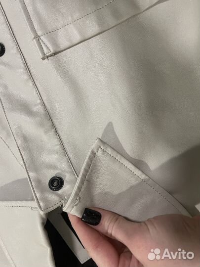 Мужской кожаный бомбер