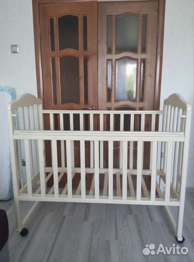 Кровать детская с матрасом