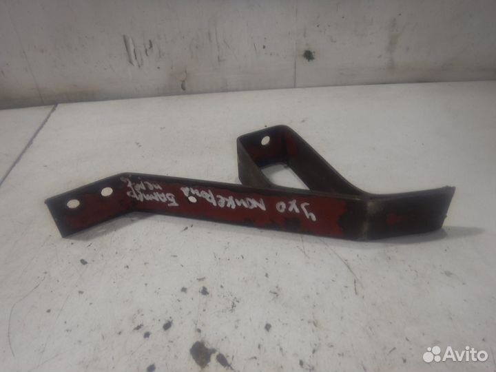 Кронштейн пер. бампера Iveco Daily