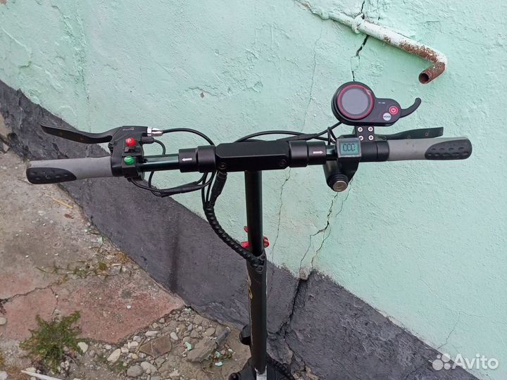 Самокат взрослый электрический бу