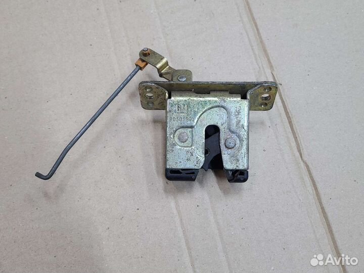 Замок двери багажника Opel Vectra B Astra G