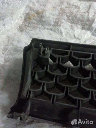 Решетка радиатора передняя Toyota Levin