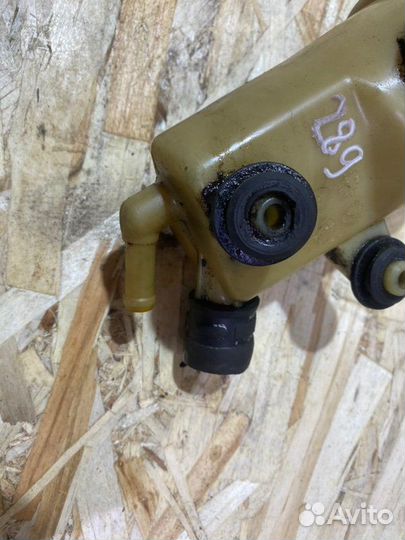 Бачок гидроусилителя руля Ford Focus 1 2.0 2000