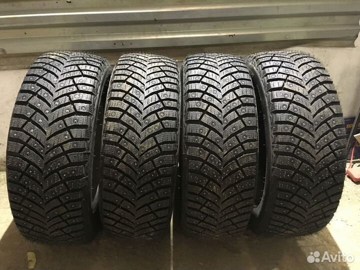 Michelin X-Ice North 4 285/40 R19 105