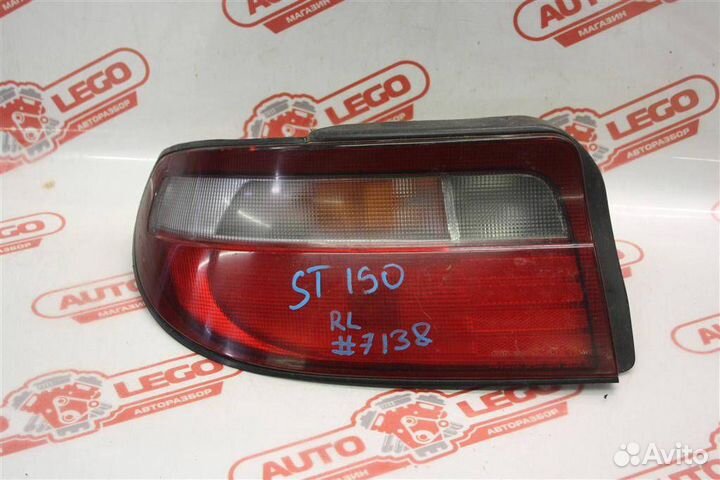 Фонарь задний левый Toyota