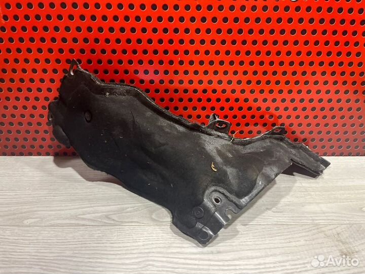 Пластик моторного отсека Land Rover Range Rover