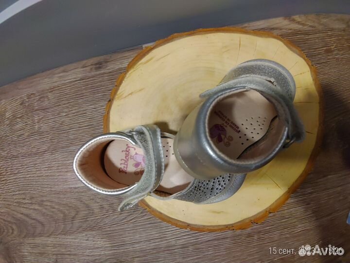 Сандалии туфли для девочки 20 размер
