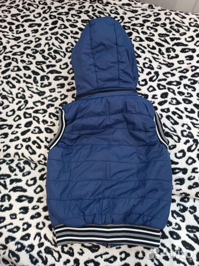 Безрукавка на мальчика