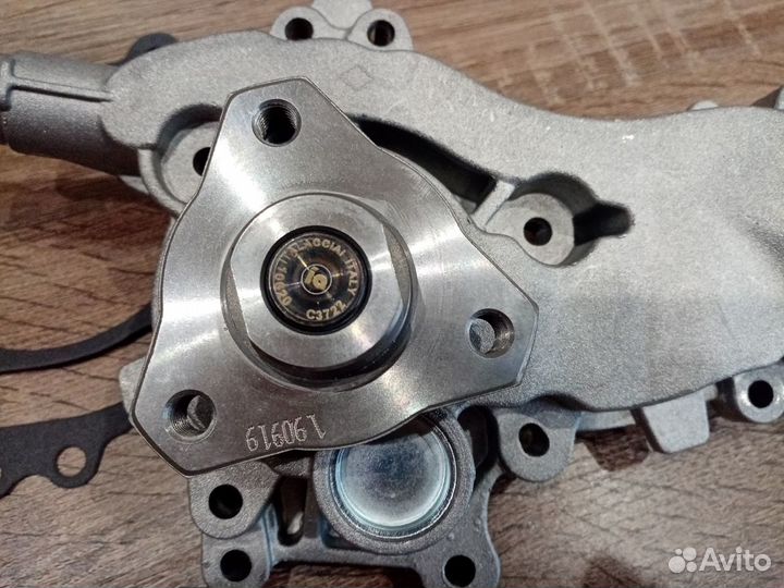 Помпа Astra J/Mokka/Aveo/Cruze