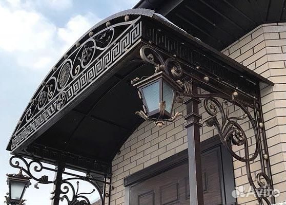 Кованый козырек