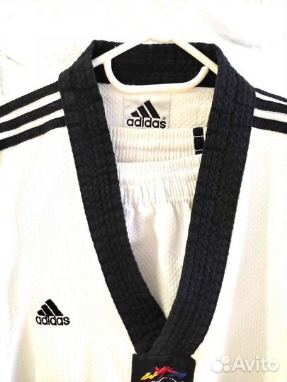 Добок для занятия тхэквондо