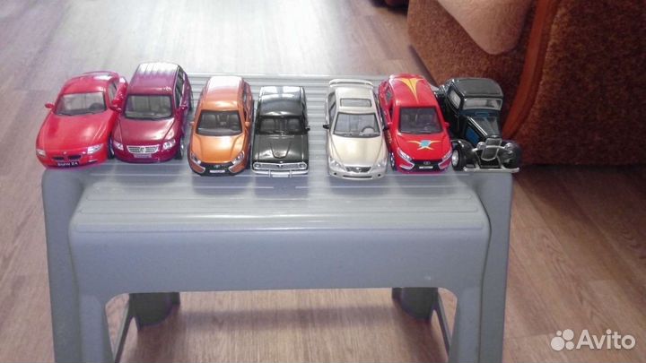 Продам модели,полку