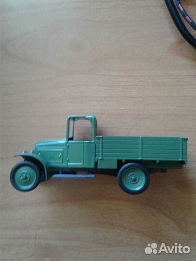 Игрушки мальчику солдатики/танк/машинки