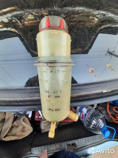 Бачок гура фольксваген. ауди