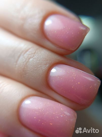 Маникюр и педикюр