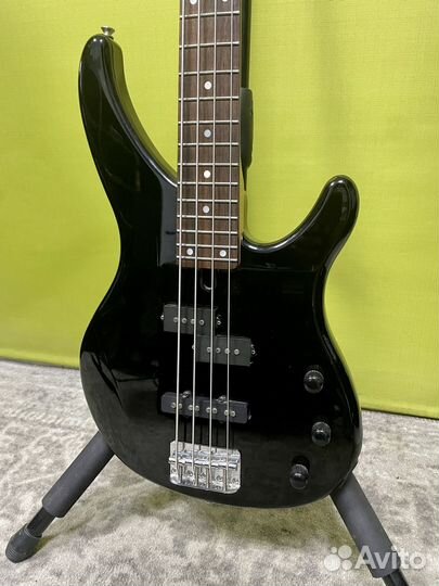 Бас гитара Yamaha trbx 174