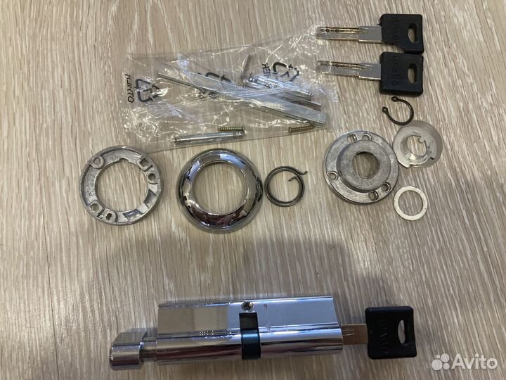 Личинка для замка фирмы Браво