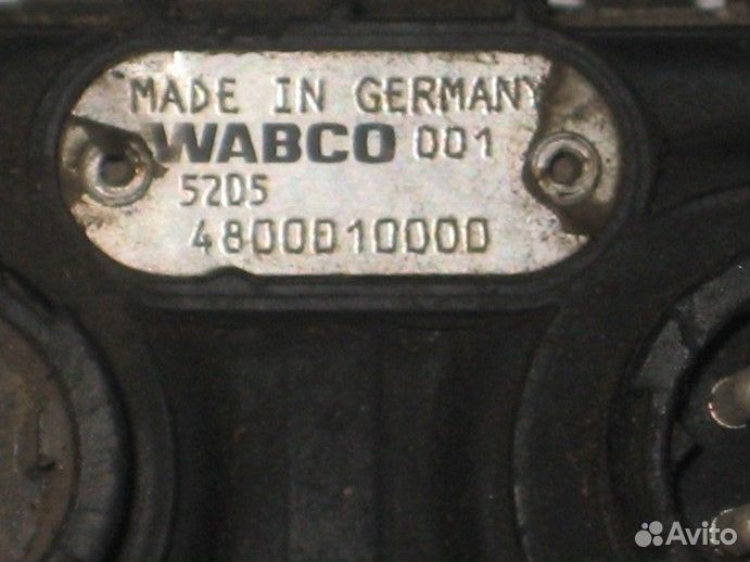 Тормозной кран Wabco 4800010000 Mercedes Actros