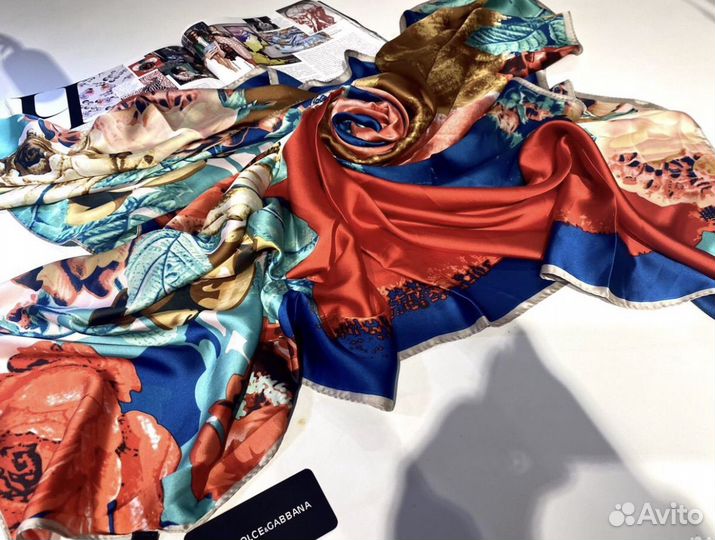 Платок шаль шарф от Dolce & Gabbana палитра