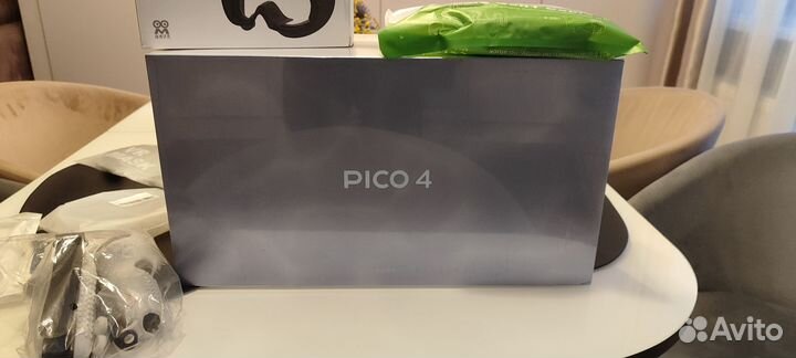 VR шлем Pico 4 (256)