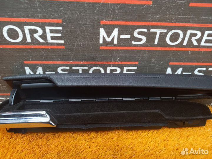 Подлокотник передний правый Mercedes-Benz S-Class