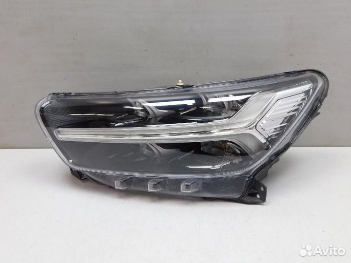 Фара левая Volvo XC40