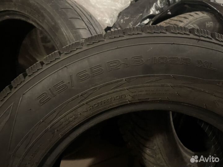 Nokian Tyres Hakkapeliitta R5 SUV 215/65 R16 102R