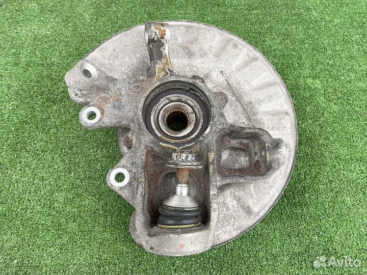 Кулак задний правый Mercedes W166 X166 C292