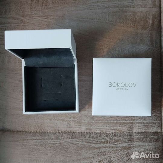 Коробка для ювелирных украшений