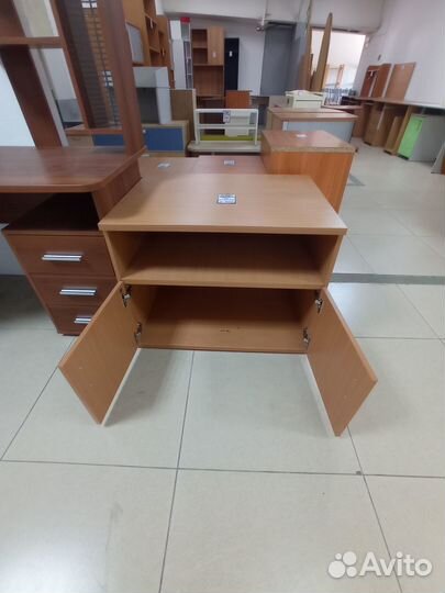 Тумба под орг.технику