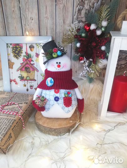 Снеговик новогодний