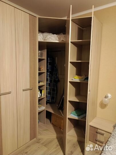 Спальный гарнитур