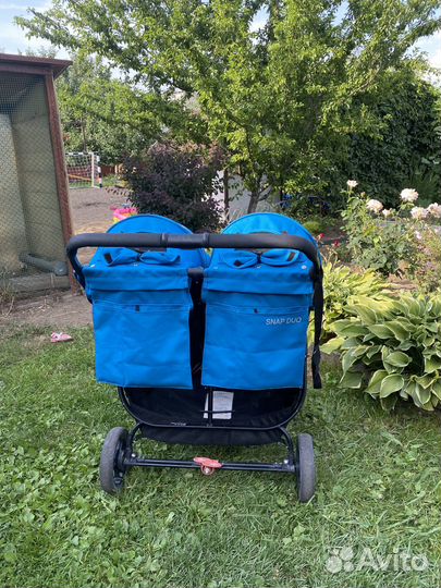 Коляска для двойни и погодок Valco Baby Snap Duo