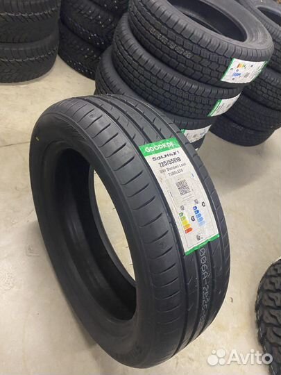 Goodride Solmax 1 225/55 R19 99W