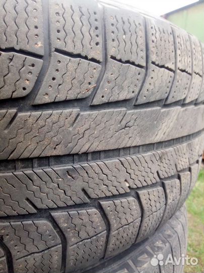 Michelin Latitude X-Ice 235/65 R17